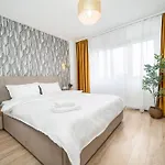 Apartament Feel The Paris With C&a - By Openhouse
