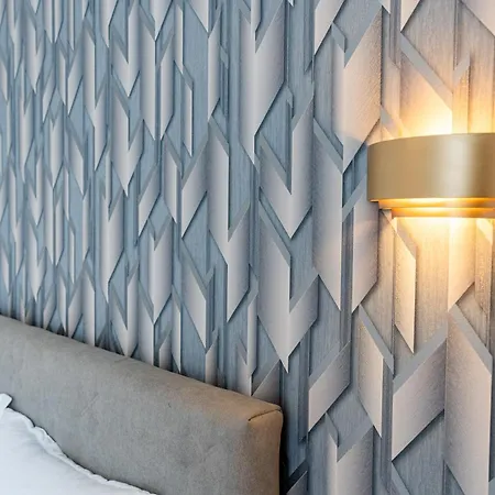 Apartment Feel The Paris With C&a - By Openhouse