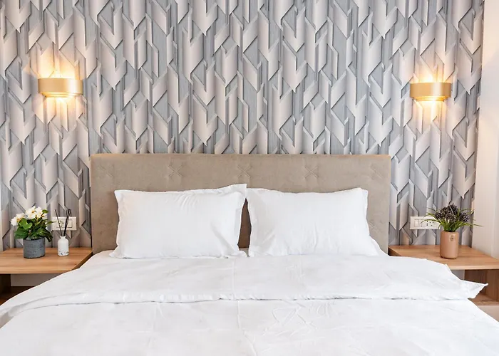 Feel The Paris With C&a - By Openhouse