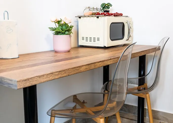 Feel The Paris With C&a - By Openhouse