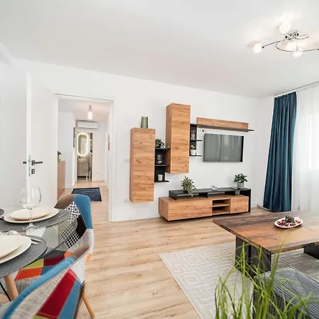 Feel The Paris With C&a - By Openhouse *