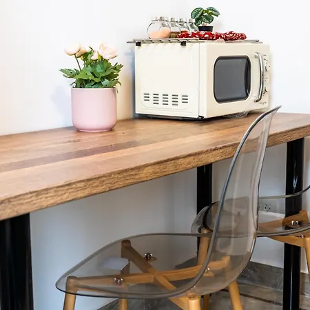 Feel The Paris With C&a - By Openhouse