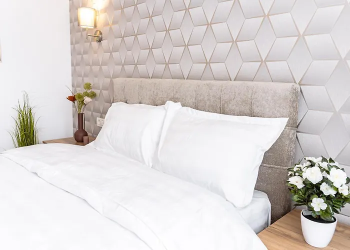 Feel The Paris With C&a - By Openhouse